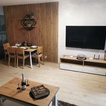 Nadmorskie Tarasy - Apartament D213 Z Garazem I Rowerami Kolobrzeg Exterior photo